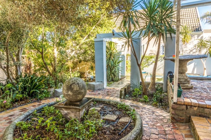 4 Bedroom Property for Sale in Zevendal Western Cape